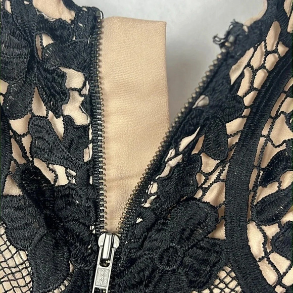 Lovers + Friends Revolve Caspian Dress Black Floral Overlay Crochet Lace Size S - Picture 7 of 13